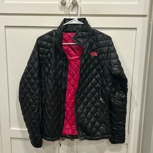 North Face womens thermoball small Diamond Quilted black nylon jacket